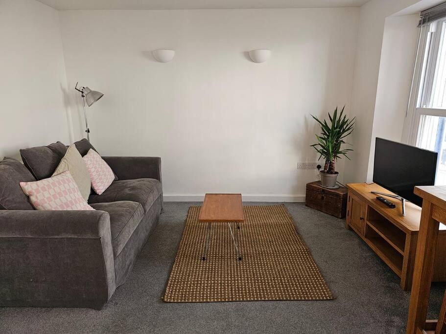 Beautiful And Bright !! Town/Harbour Apartment #1 Penzance Exterior foto