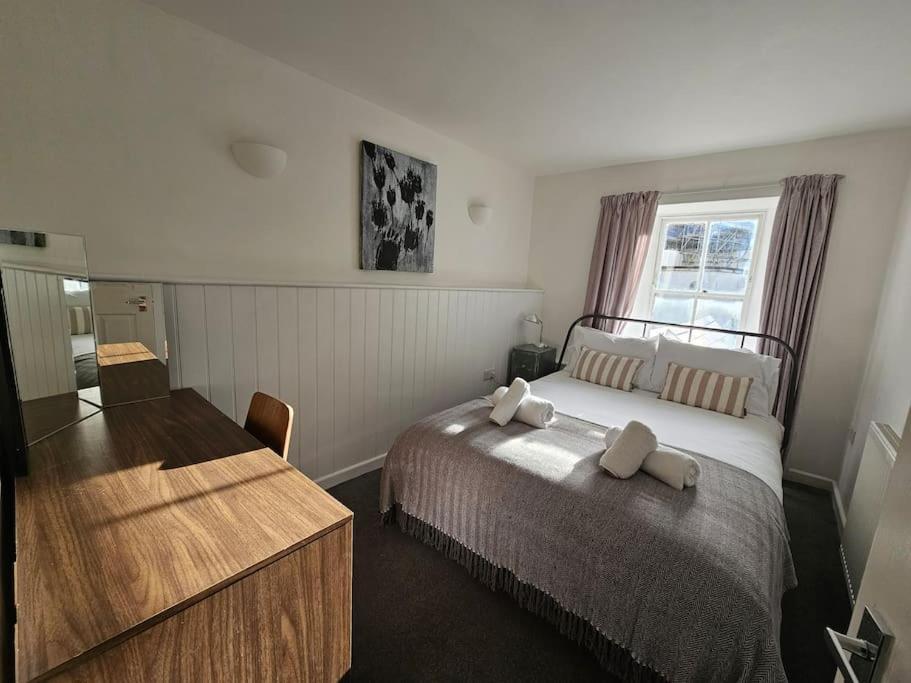 Beautiful And Bright !! Town/Harbour Apartment #1 Penzance Exterior foto